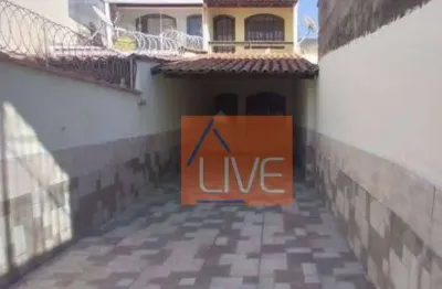 Live vende: casa duplex com 2 quartos, sendo 1 suíte, 2 vagas, 70 m² por r$ 355.000 - trindade - são gonçalo/rj