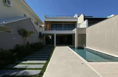 Casa para Venda em Rio de Janeiro, Barra da Tijuca, 5 dormitórios, 5 suítes, 9 banheiros, 3 vagas