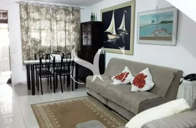 Vende-se sobrado com 02 dormitóirios na vila são jorge em santos