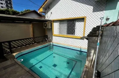 Casa com piscina, no bairro da aparecida - santos/sp