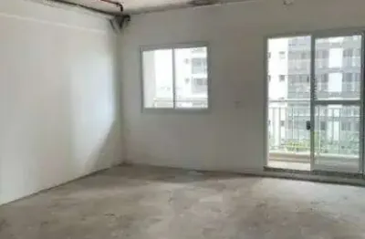 Alugo sala comercial com área de 45 metros quadrados no bairro da vila mathias em santos/sp