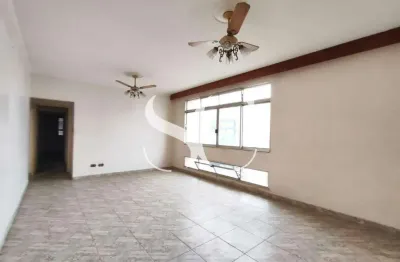 Vende-se apartamento de 03 dormitórios no bairro de gonzaga em santos.