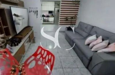 Vende-se sobrado com 02 dormitórios no bairro de Macuco em Santos