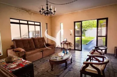 Vende-se casa de 04 dormitórios sendo 04 suítes no bairro de morro da nova cintra em santos