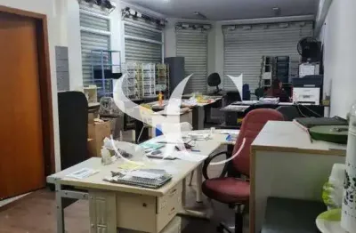 Vende-se ponto comercial - prédio inteiro - no bairro de vila matias centro de santos