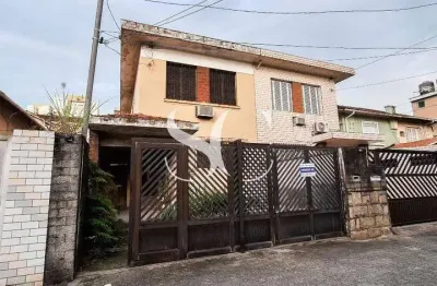 Vende-se sobrado com 03 dormitórios sendo 01 suíte no bairro de vila belmiro em santos