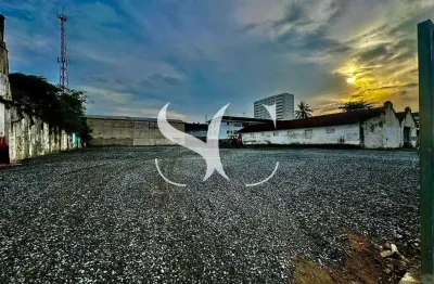 Aluga-se galpão e terreno grande - 4.000m² - na vila matias em santos