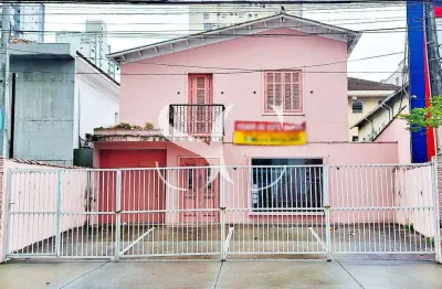 Vende-se sobrado de 05 quartos sendo 03 suítes no bairro de embare em santos