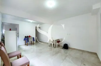 Vende-se casa alta de 02 dormitórios sendo 01 suíte no bairro de vila ligya no guarujá