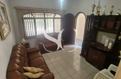 Vende-se casa térrea - próximo a praia - bairro de aviação em praia grande