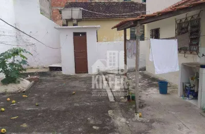 Casa independente à venda – 2 quartos, quintal e garagem para 4 carros