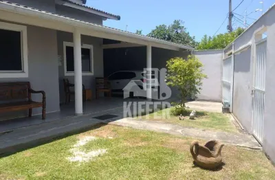Casa com 3 quartos com piscina à venda, 165 m² por r$ 550.000 - cajueiros (itaipuaçu) - maricá/rj