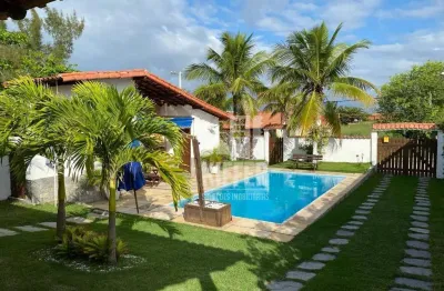 Casa ampla com 4 quartos, piscina e sauna a poucos metros da lagoa – 201m² em maricá