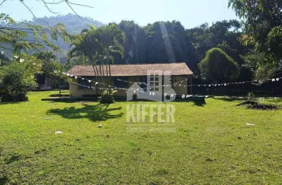 Chácara à venda próxima ao condomínio solaris com piscina, amplo terreno e casa de 3 quartos