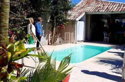Casa triplex à venda em cordeirinho – 7 quartos, 5 suítes e piscina