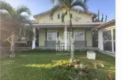 Casa com 3 quartos para alugar, 227 m² por R$ 6.210/mês - Cordeirinho - Maricá/RJ