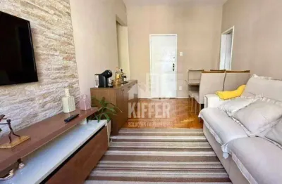 Amplo apartamento com pé-direito alto – arejado e iluminado em frente ao abel