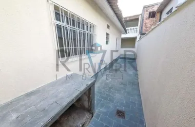 Casa térrea próxima ao centro , poá/sp; 2 quartos; 2 vagas