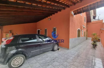 Sobrado no centro de poá/sp; 3 quartos (1 suíte); 4 vagas