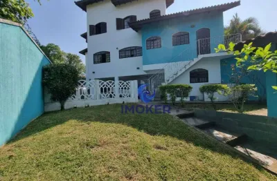 Sobrado no bairro Vila Áurea, Poá/SP; 5 quartos, sendo 3 suítes.