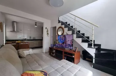 Sobrado em poá/sp, bairro calmon viana; 2 suítes; 1 vaga; estação à pé