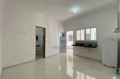 Kitnet semimobiliada em mogi das cruzes/sp; 1 dormitório; cozinha; área de serviço; 1 banheiro; sem vaga.