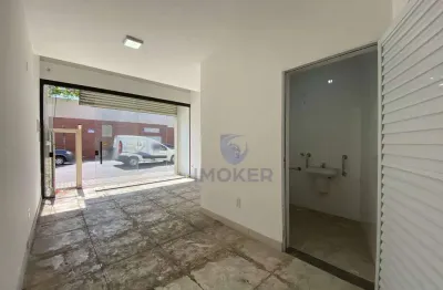 Salão comercial térreo com mezanino; centro, suzano/sp; 53 m² (36 m² térreo e 17 m² de mezanino); fachada de vidro; 1 banheiro.