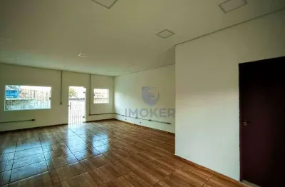 Sobrado no jardim imperador, suzano/sp; 2 quartos; salão amplo na parte superior.