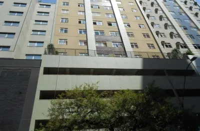 Apto 2 qtos, suíte, 1 vaga, andar alto, prédio com pilotis.