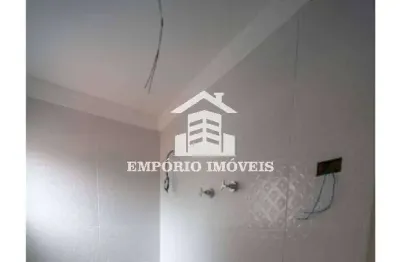 Casa em condomínio fechado,com 3 dormitórios sendo 3 suites.
