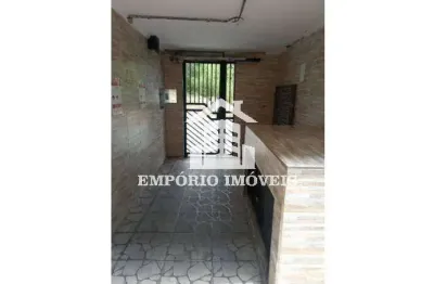 Apartamento com um dormitório,sala dois ambientes ou revesivel para o segundo dormitório na cidade tiradentes.