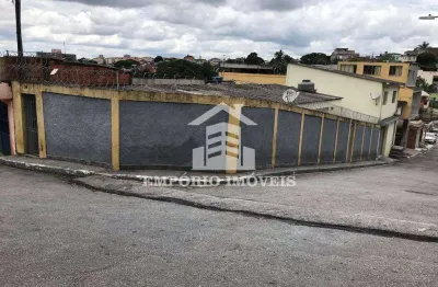 Duas  casas no mesmo terreno  a venda  em guianases.