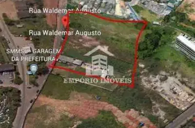 Terreno em suzano com 2.606 m² no perfil de incorporadora e construtora.