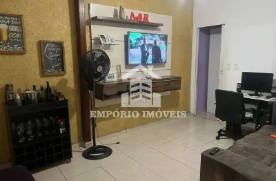 Vende-se casa com 2 pontos comerciais na cidade tiradentes