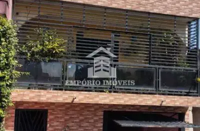 Vende -se um imovel com três casas no valor de c$ 300.000,00.