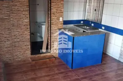 Vende-se casa ótima oportunidade 2 casa no quintal á 100 metros do terminal