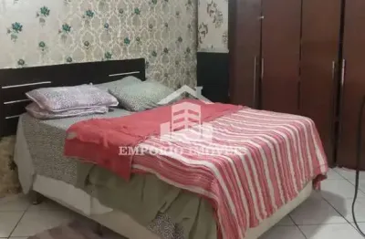 Vende se casa com dois dormitórios em recanto verde sol.