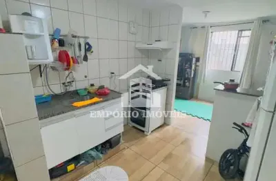 Vende se um apartamento com dois dormitórios em cidade tiradentes