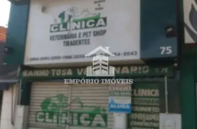 Sala comercial com 12 salas para alugar na Rua Arnaldo Bonaventura, 75, Cidade Tiradentes, São Paulo