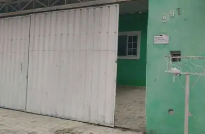 Casa no residencial colinas com 3 dormitórios, quintal e 2 vagas de garagem