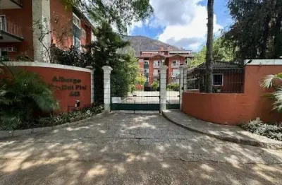 Cobertura duplex para venda em condomínio mais charmoso de itaipava
