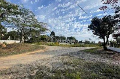 Terreno de esquina 3.000 m2  aproximado | condomínio semi fechado | lago para pesca  em salto de pirapora - sp