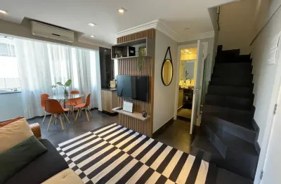 Duplex 47m² a venda | mobiliado | varanda | lavabo | 1 suíte | 1 vaga c/ manobrista e portaria 24h