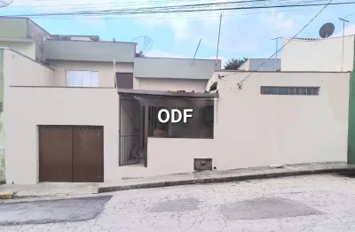 Otima casa terrea, garagem, varanda,  um apto terrioterrioterrio.