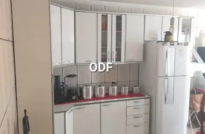 Maravilhosa casa terrea 3 dorm, edicula com 3 comodos, 3 vagas.