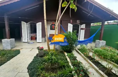 Casa à venda em bertioga-sp, bairro indaiá,  450 mts da praia, 3 quartos, 1 suíte, 2 salas, 3 banheiros, 4 vagas de garagem, 136,51 m²!