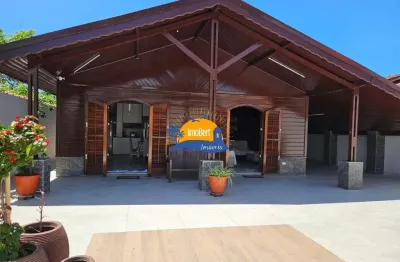 Casa à venda em bertioga-sp, bairro indaiá,  450 mts da praia, 3 quartos, 1 suíte, 2 salas, 3 banheiros, 4 vagas de garagem, 136,51 m²!