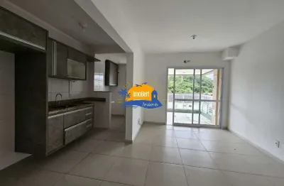 Apartamento à venda em bertioga-sp, centro, 2 quartos, 1 suíte, 2 salas, 2 banheiros, 1 vaga, 68,67m².