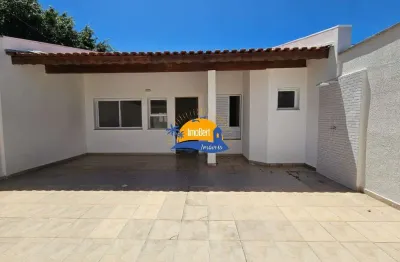 Casa à venda em bertioga-sp, bairro maitinga: 500 metros da ptaia, 2 suítes, salas 2 ambientess, 2 vagas, 90m². imperdível!
