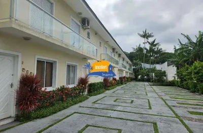 Casa de Condomínio à Venda em Bertioga-SP no Centro: 3 Quartos, 2 Suítes, 1 Sala, 3 Banheiros e 2 Vagas de Garagem.